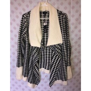 NWT Black & white knit cardigan